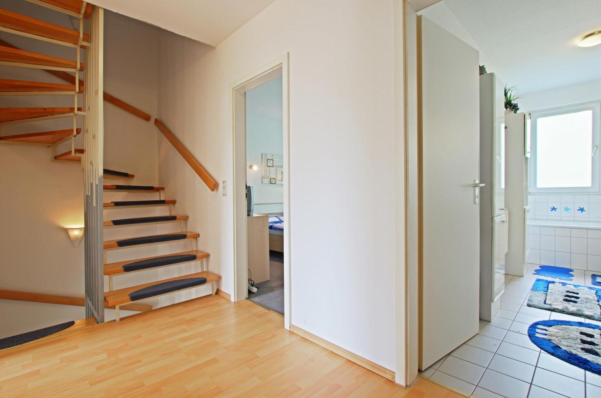 Private Rooms Near Exhibition Center Hannover Ruang foto