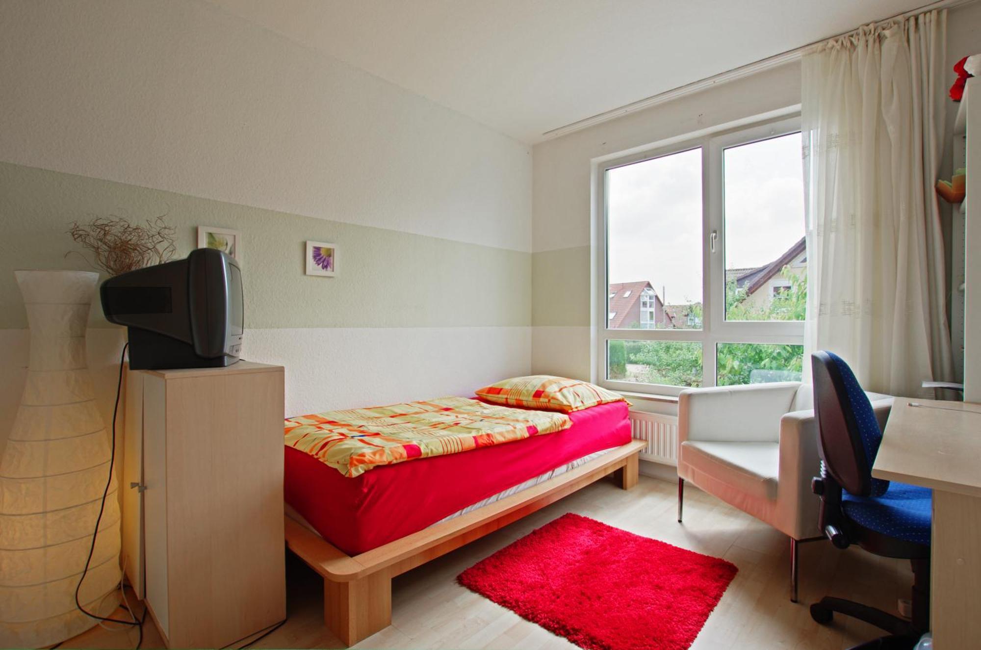 Private Rooms Near Exhibition Center Hannover Ruang foto