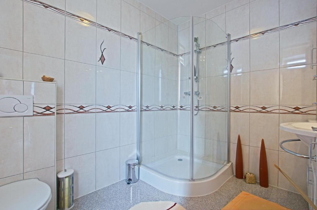 Private Rooms Near Exhibition Center Hannover Ruang foto